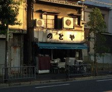 JR吹田駅にある商店街の外れに昔ながらの豆腐屋さん